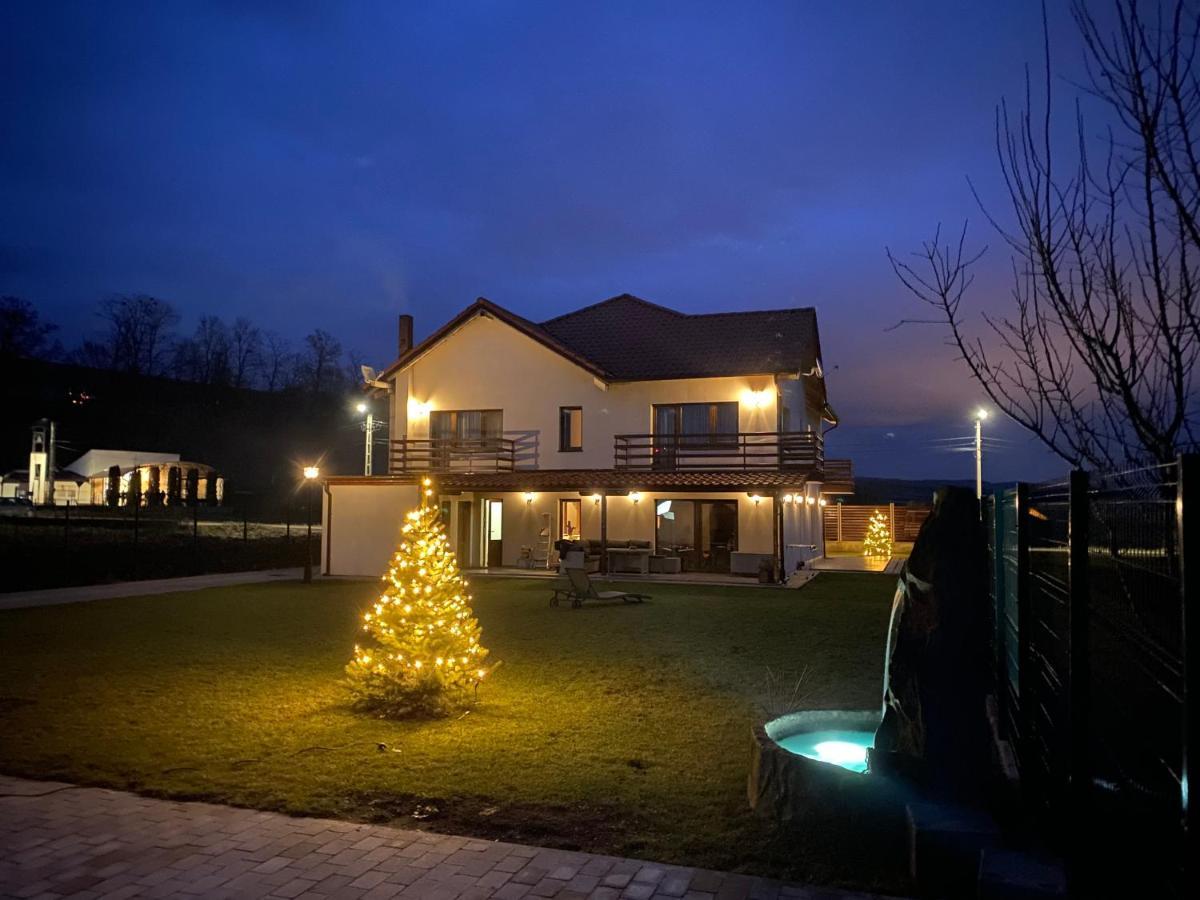 Pensiunea Casa Lupas Gilău Eksteriør bilde